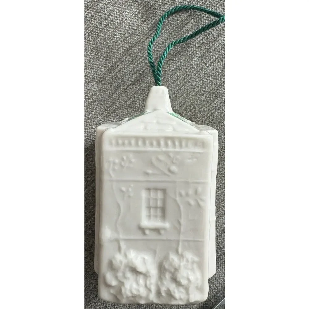 NWB Vintage Irish Belleek Porcelain Christmas ornament Hazelwood House With Box